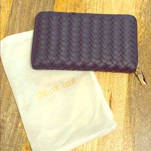 NWOT Duex Lux Vegan Leather Woven Wallet